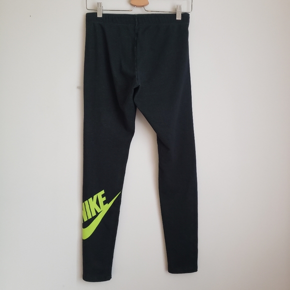 NIKE Leg-a-see Logo Leggings Dark Green Medium - Picture 6 of 10